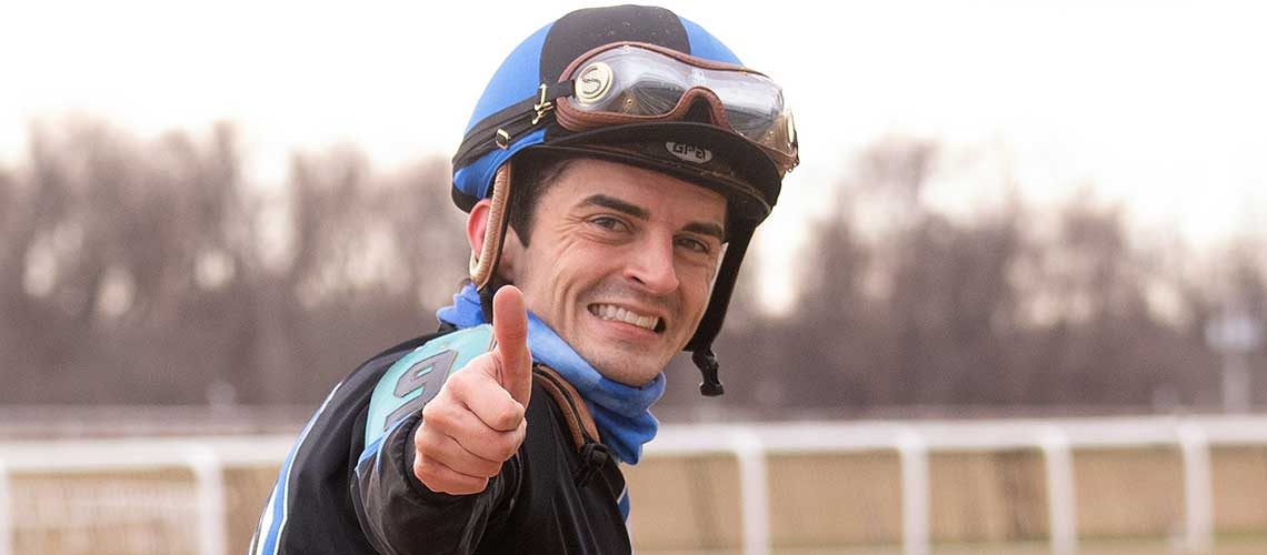 Sheldon-Russell-thumbs-up1